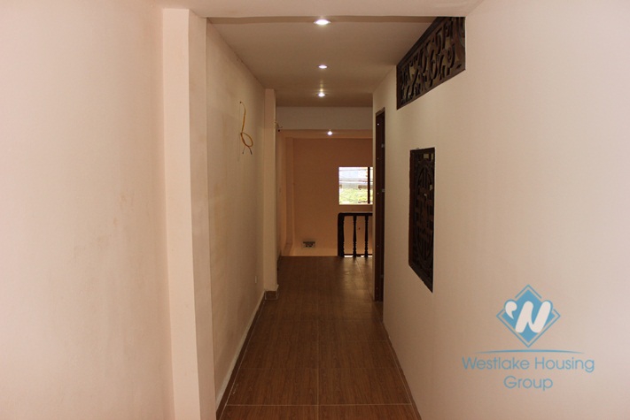 Small house with yard and garden for lease in Tay Ho district, Hanoi
