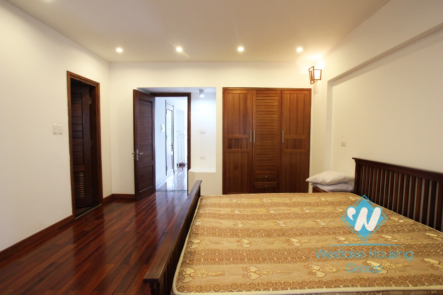 Large sized, high quality serviced apartment in Tay Ho district, Hanoi.