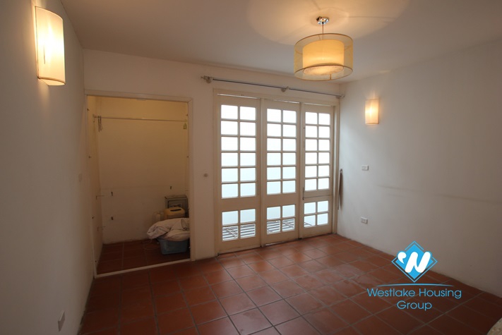 One bedroom apartment for rent in Linh lang st, Ba Dinh, Ha Noi