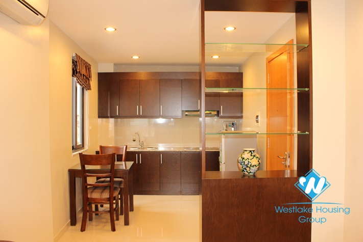 One bedroom apartment available for rent on the lake in Truc Bach area, Ba Dinh, Hanoi