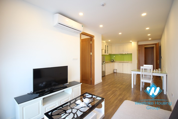 A brandnew lakeview apartment for rent in Ba Dinh