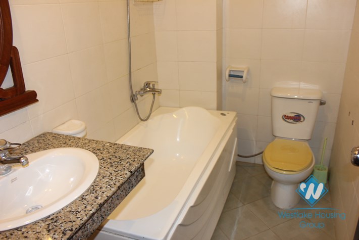 Rental apartment with 2 bedroom for lease in Ba Dinh district, Hanoi