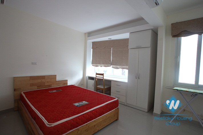 Nice and new studio for rent in Tay Ho, Ha Noi