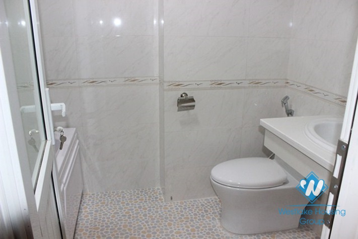 Nice apartment with 1 bedroom and a small balcony for rent in Cau Giay, Hanoi