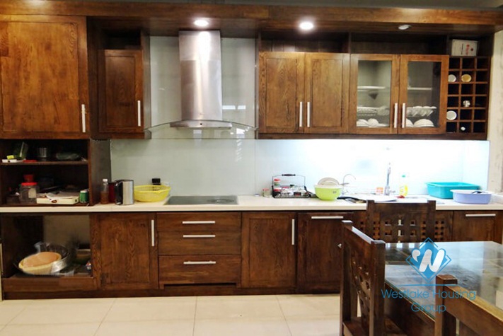 A resonable 6 bedroom house for rent in Ba dinh, Ha noi