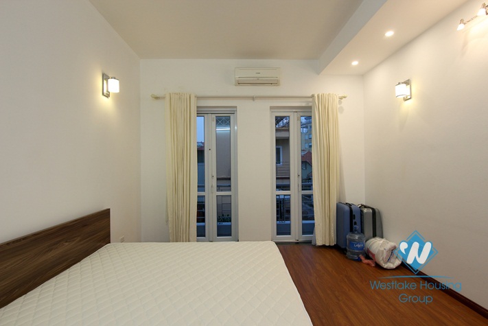Unfurnished 5 bedrooms house available for rent in Tay Ho district, Ha Noi.