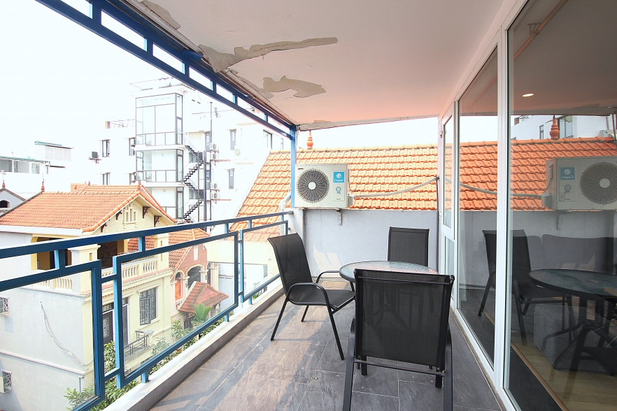 Top floor super modern apartment for rent on Dang Thai Mai, Tay Ho