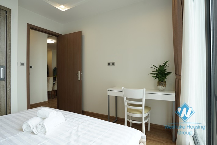 Luxury 2 bedrooms apartment for rent in Vinhome Metropolis, Lieu Giai, Ba Dinh