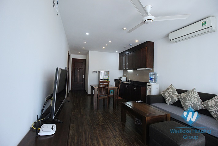 Brand new 1 bedroom apartment for rent in Tran Quoc Hoan, Cau Giay, Ha Noi