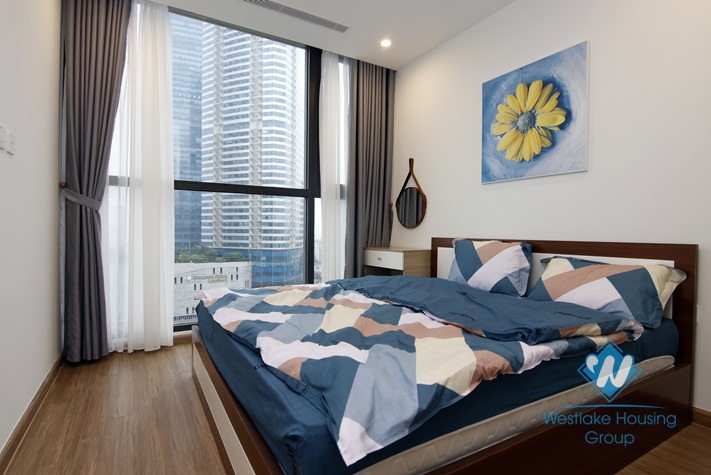 A brand new and modern 1 bedroom apartment for rent in Vinhome skylake