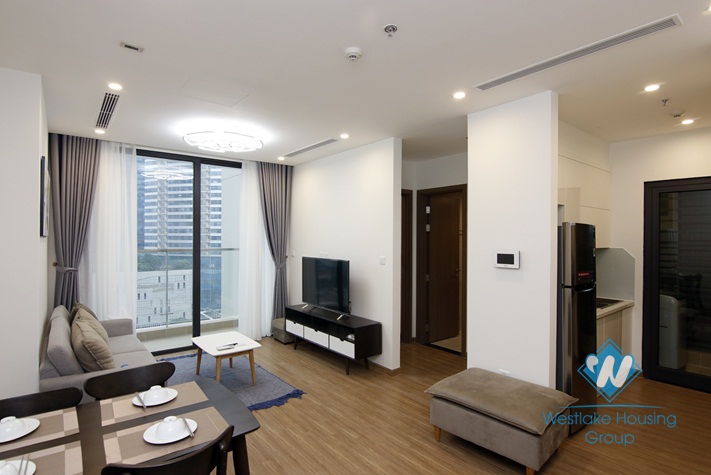 A brand new and modern 1 bedroom apartment for rent in Vinhome skylake