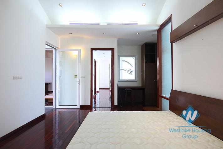 Spacious house with garden for rent in Tay Ho, Hanoi