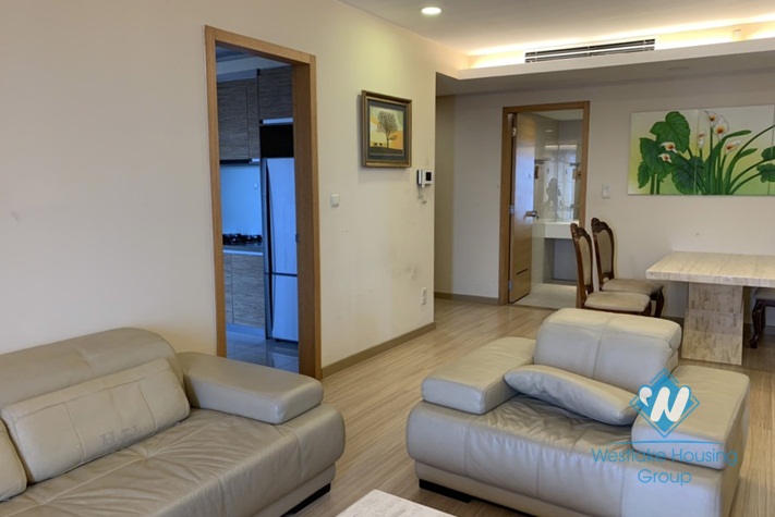 A beautiful 3 bedroom apartment for rent in Dong da, Ha noi