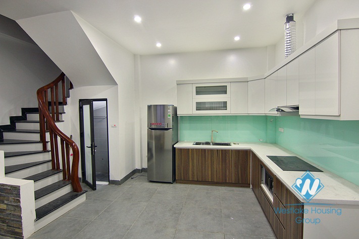 A brand new house with 4 ensuit bedroom in Tay Ho, Ha Noi