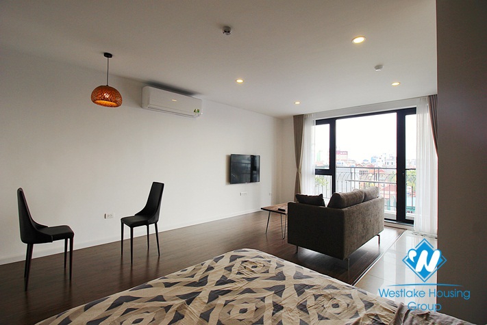 Studio apartment with modern furniture for rent at Long Bien Area 