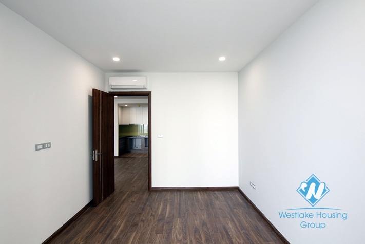 A brand new 3 bedroom apartment for rent in Ngoai Giao Doan, Tay ho
