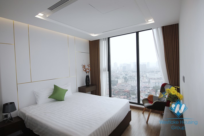 High floor 2 bedroom apartment for rent in M2 building Metropolis, Ba Dinh