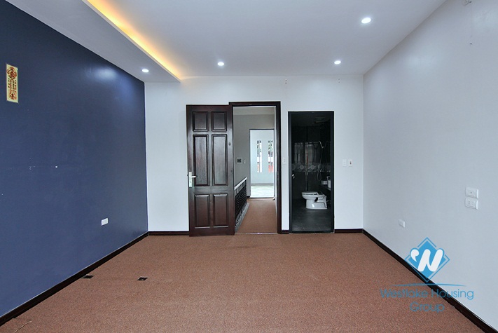 A brand new and nice 5 bedroom house for rent in Au co, Tay ho