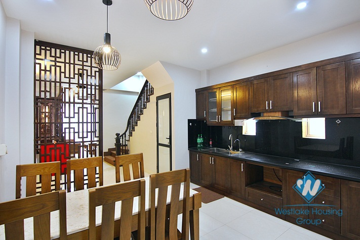 A brand new and nice 5 bedroom house for rent in Au co, Tay ho
