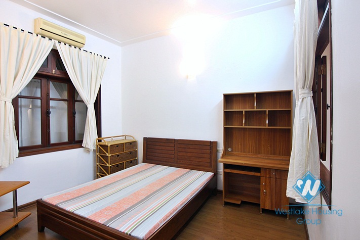 A good 4 bedrooms house for rent in Xuan Dieu, Tay Ho, Ha Noi