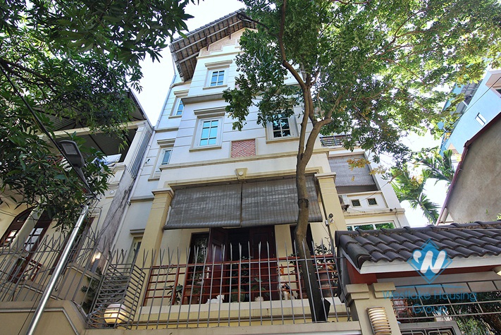 A quality 4 bedroom house for rent in Au co, Tay ho, Ha noi