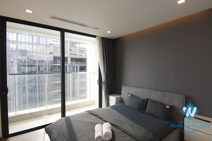 An amazingly attractive three-bedroom apartment in the complex Vinhomes Metropolis, Ba Dinh