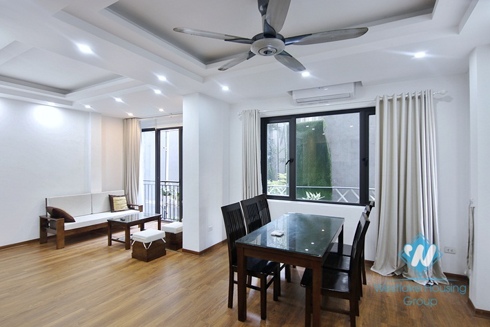 Cheap nice spacious 1-bedroom apartment on Xuan Dieu str