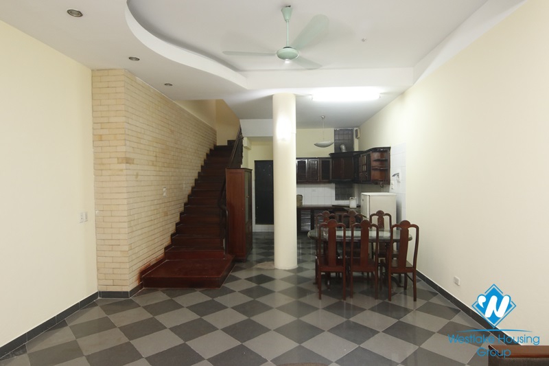 Spacious 3-bedroom house with a nice court yard for rent in Ba Dinh