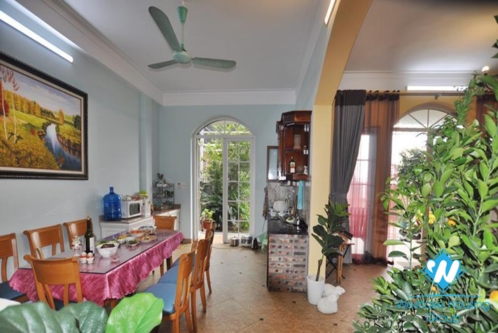 Garden house for rent with three bedrooms in Ngoc Thuy Long Bien, overlooking the Duong River