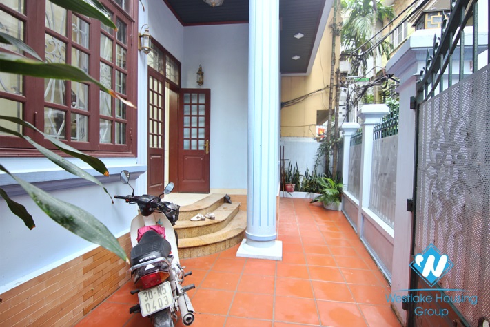 Unfurnished house is available for rent in Tay Ho, Hanoi
