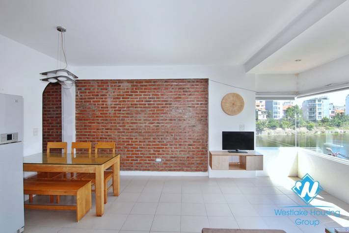 Lake view apartment for rent in Tay Ho Ditsrict, Ha Noi