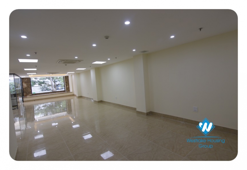 Brand new office in Dich Vong in a good location 