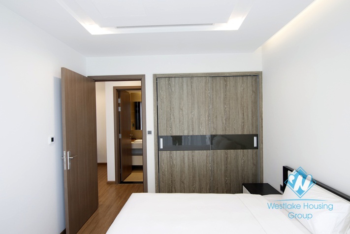 Nicely 1 bedroom apartment for rent in Vinhome metropolis, Ba dinh, Ha noi