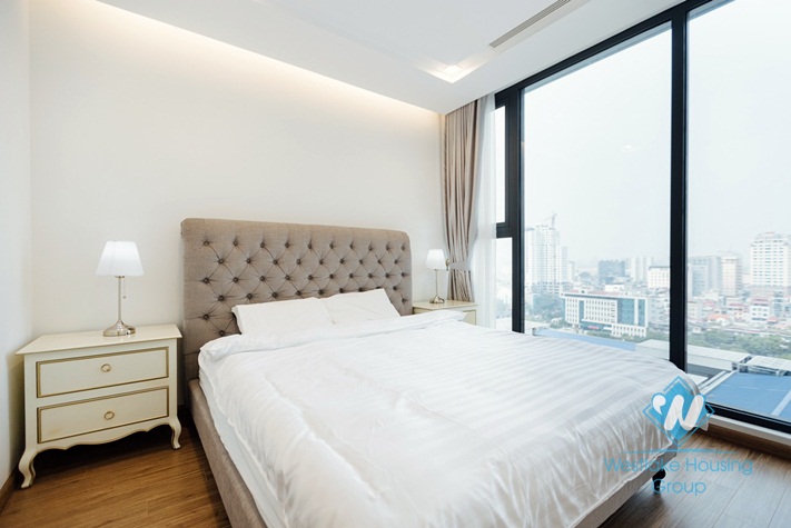 Brand new and cozy 2 bedroom apartment for rent in Metropolis, Ba dinh