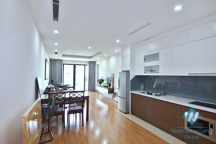 Spacious one bedrooms apartment for rent in Tu Hoa st, Tay Ho