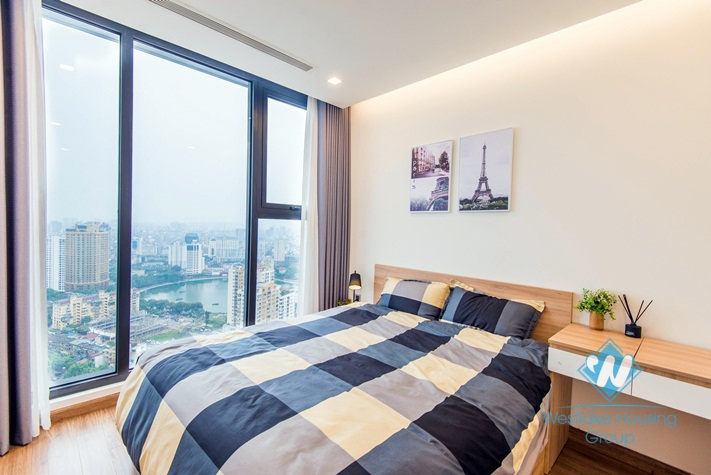 Beautiful 3 bedroom apartment for rent in Vinhome Metropolis, Ba dinh, Ha noi