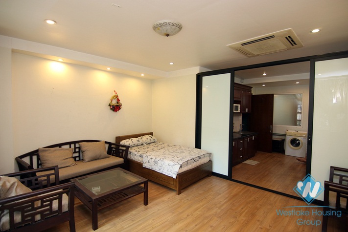 An affordable 1 bedroom apartment for rent in Truc Bach area, Ha noi