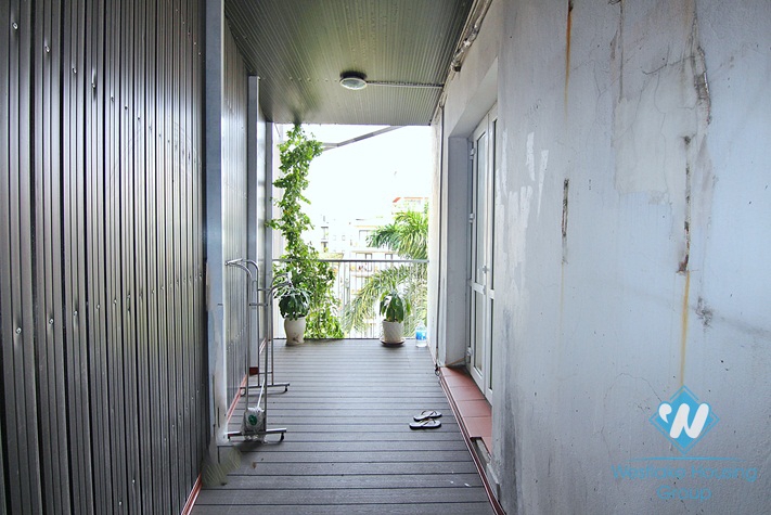 Spacious 2 bedroom apartment with lot of natural light in Tay ho, Ha noi