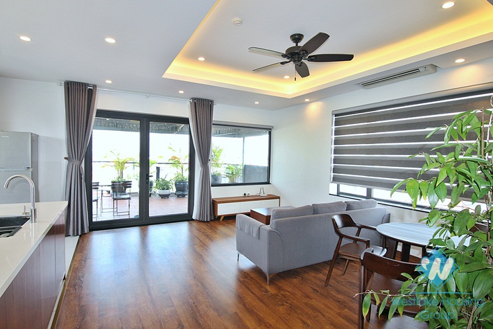 Beautiful top floor 1 bedroom apartment for rent in Trinh cong son, Tay ho, Hanoi