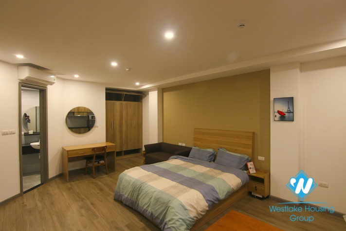  A New Beautiful studio for rent in Linh Lang street, Ba Dinh, Ha Noi