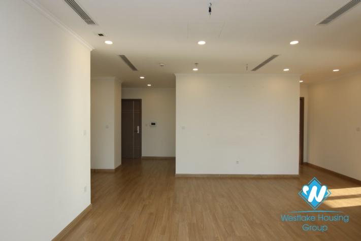 A good apartment in Vinhome garden for rent 