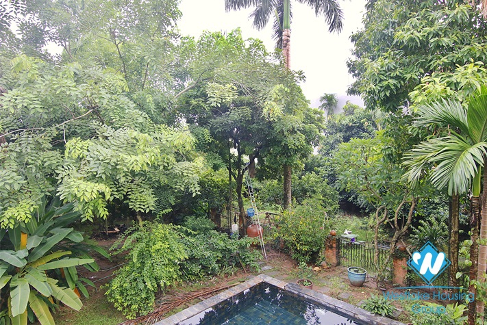 A four-bedroom, garden and swimming pool for rent in Ngoc Thuy near French International School