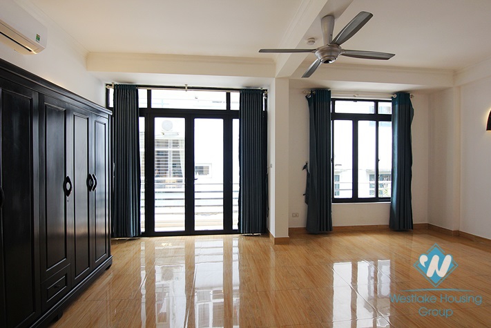 Spacious brand new house with 4 bedrooms for rent on Dang Thai Mai, Tay Ho, Hanoi