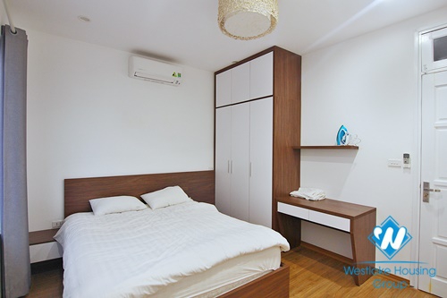 Lakeside serviced apartment for rent on Yen Phu island