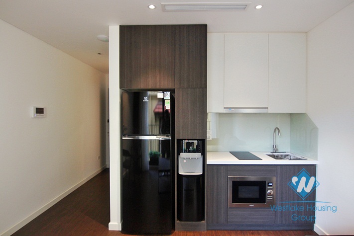 A brand new and modern 1 bedroom apartment for rent in To ngoc van