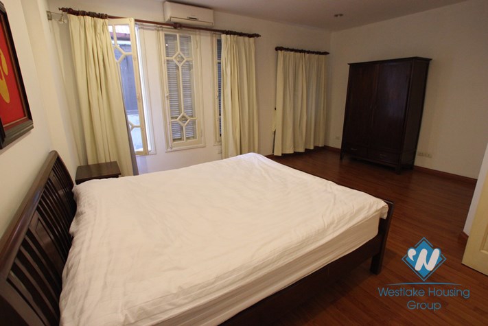 Stunning apartment on the lake for rent in Truc Bach Ba Dinh Hanoi