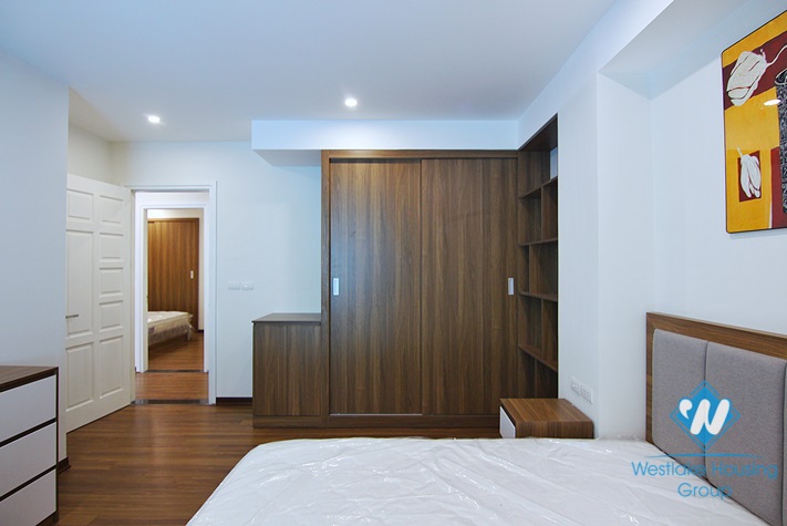 A gorgeous three-bedroom apartment facing directly to West lake on Xuan Dieu street