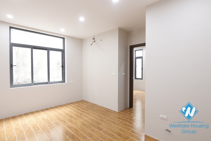 A unfurnished five bedroom house close to Ton Duc Thang street, Dong Da