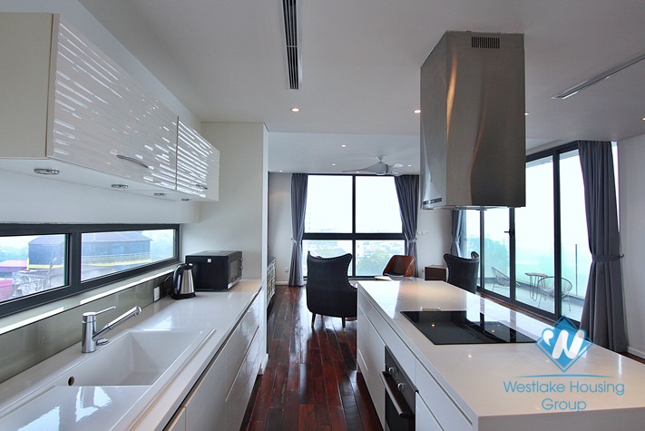 Bright and Morden 2 Bedrooms Apartments for rent in Xuan Dieu st, Tay Ho district.