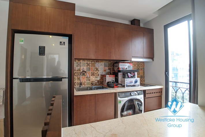 An amazingly beautiful 2 bedroom apartment for rent in Ba Dinh District
